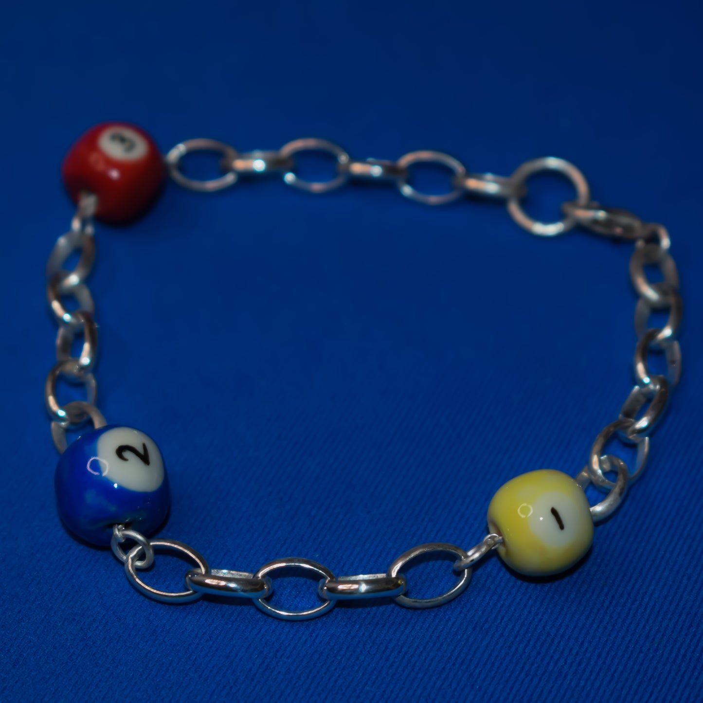 Silly billiard bracelet - Chutzy