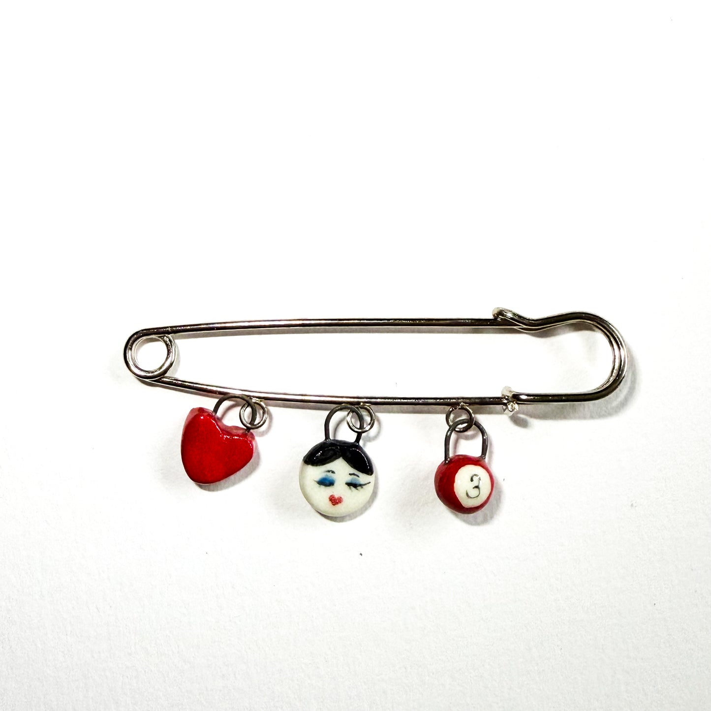 Chutzy Brooch - Chutzy