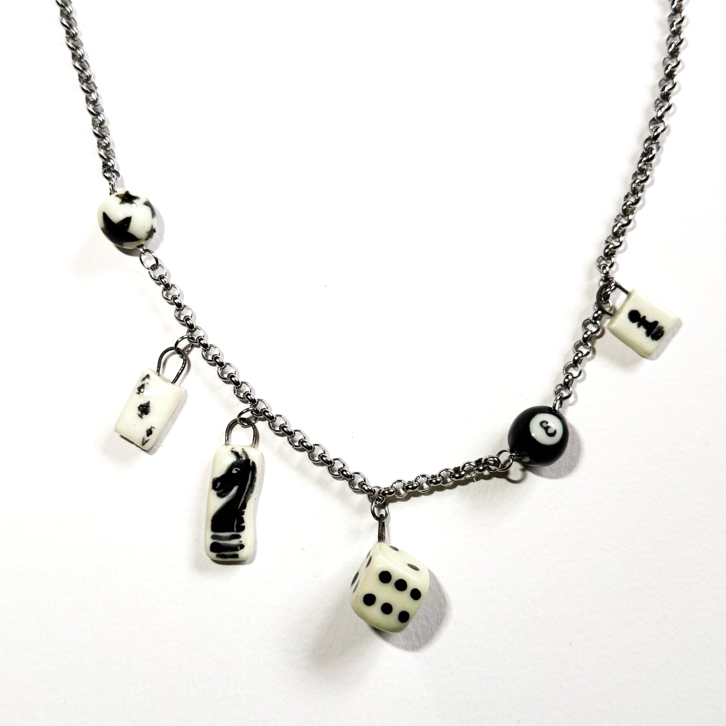 Black and white charm necklace - Chutzy