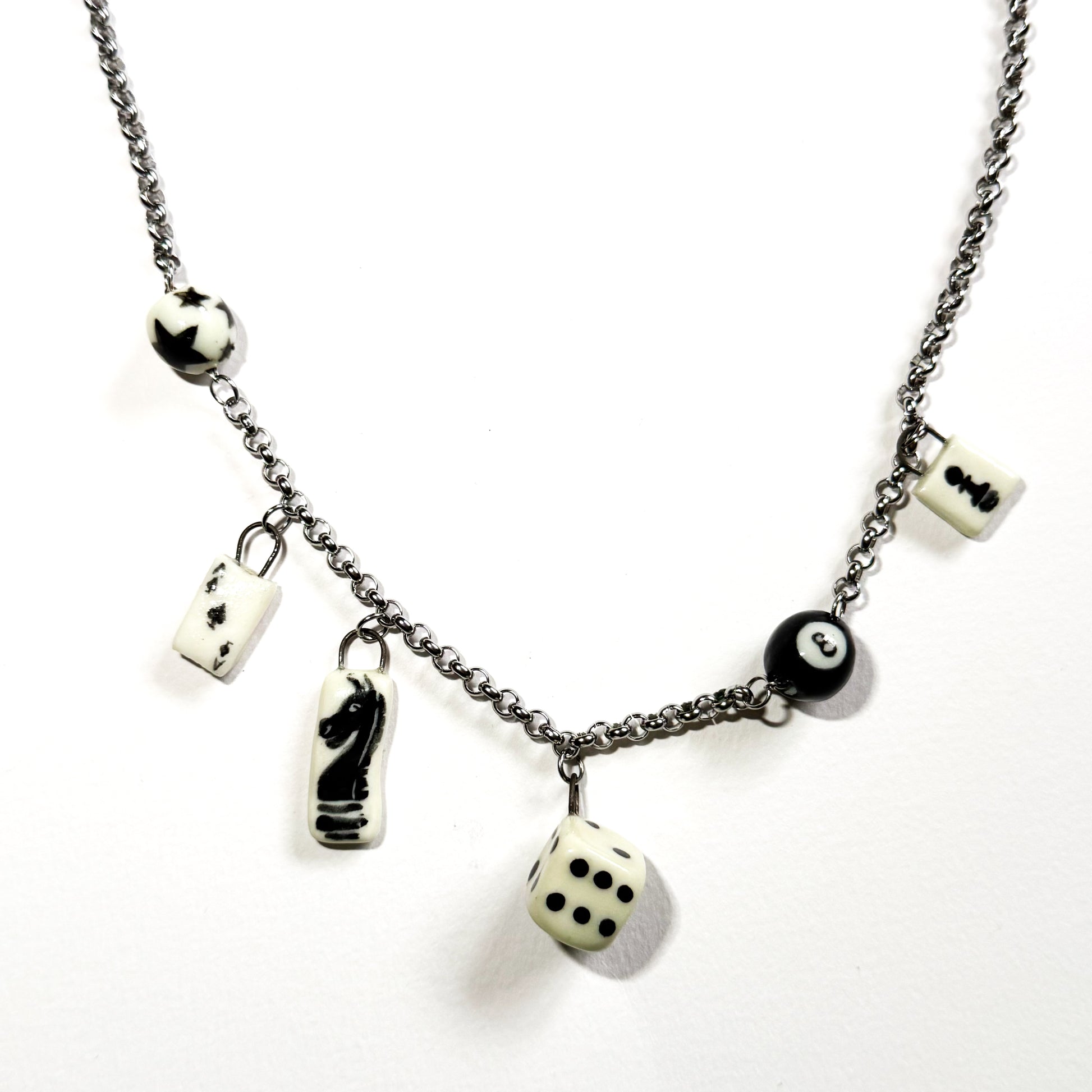 Black and white charm necklace - Chutzy