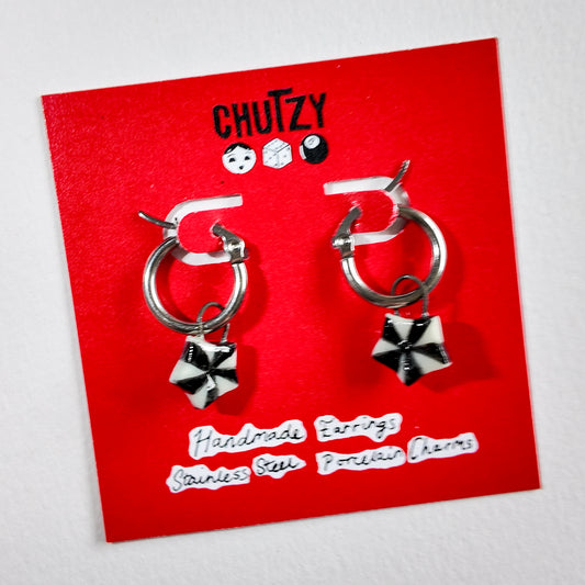 Black star earrings
